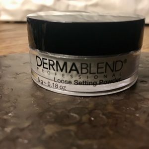 Dermablend✨Loose Setting Powder✨NEW!